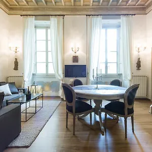 https://apartment-orsanmichele-view.it-tuscanyhotel.com