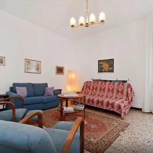 https://ca-gioiosa-venice.hotelinveneto.com